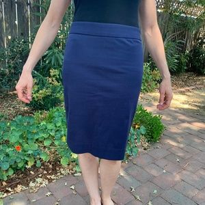 BR classic navy pencil skirt NWOT